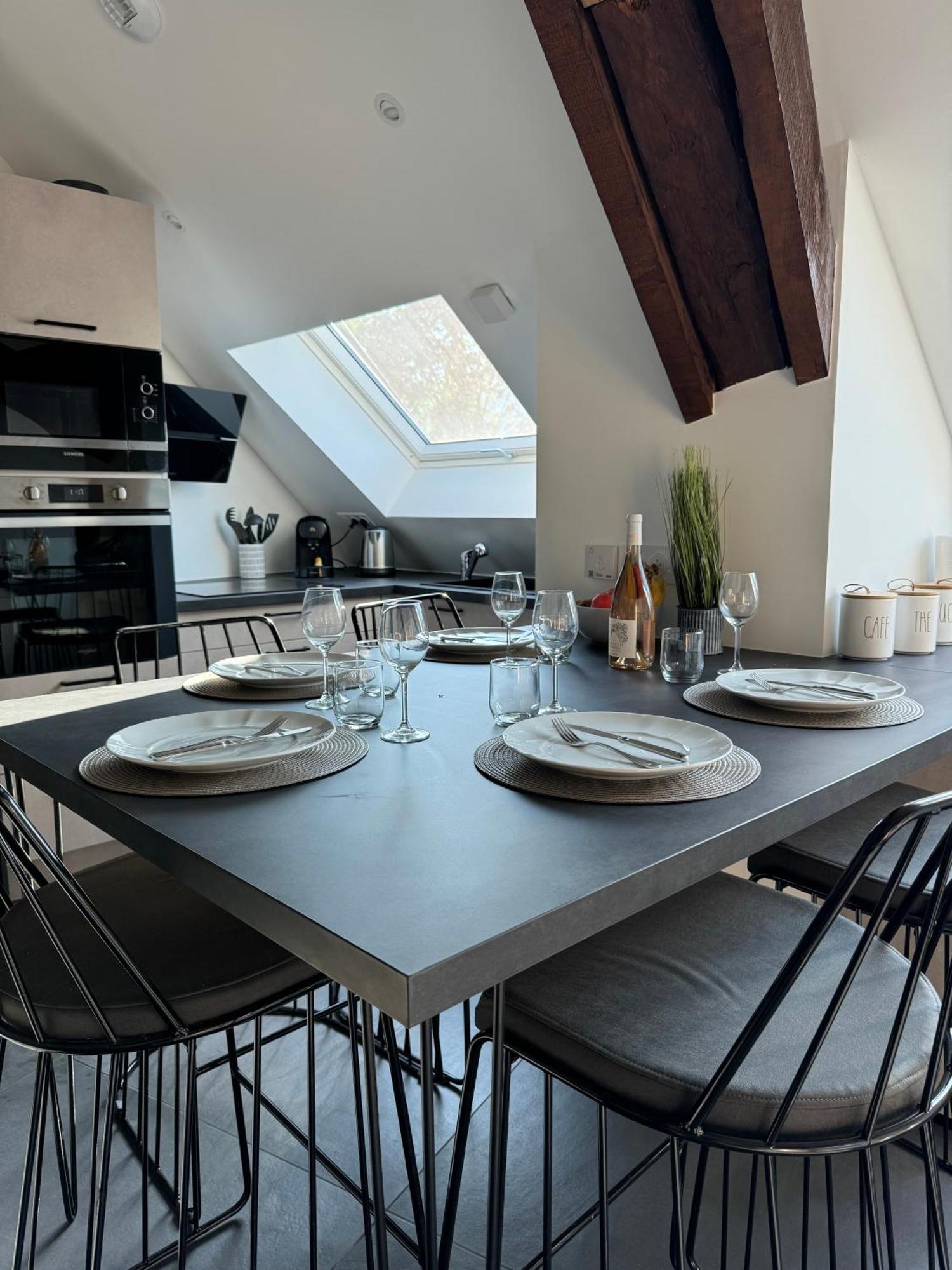 Magnifique Appartement Vue Lac - 5 Personnes Voglans Екстериор снимка